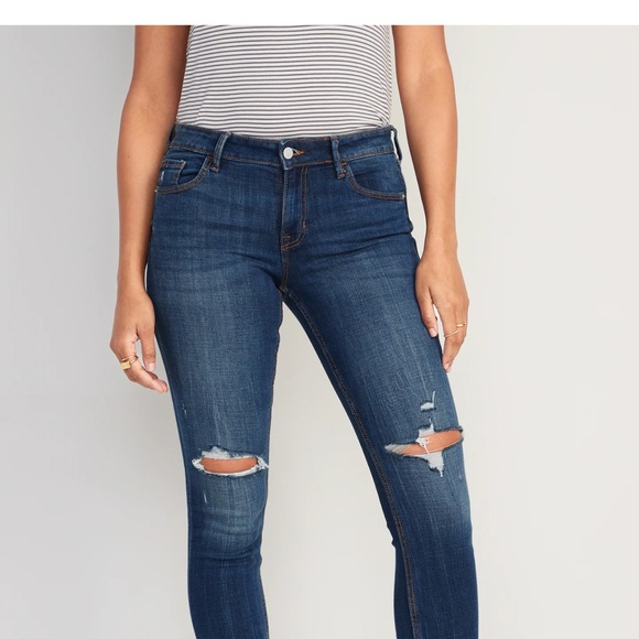 Old navy Mid Rise - Picture 3 of 5